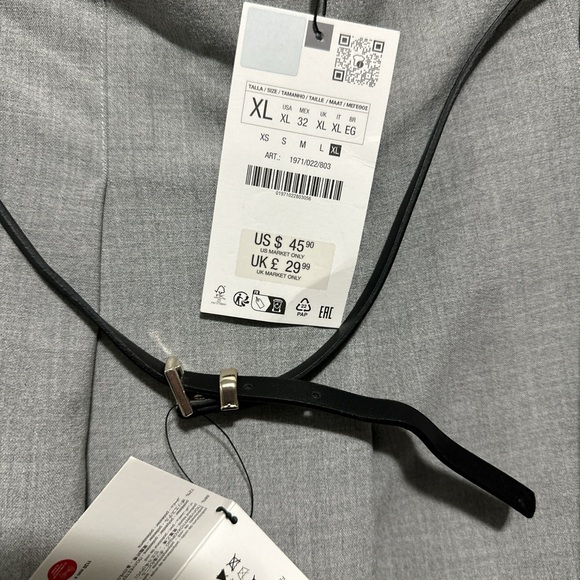 Zara Gray Pleated Skirt with Belt - Picture 2 of 2